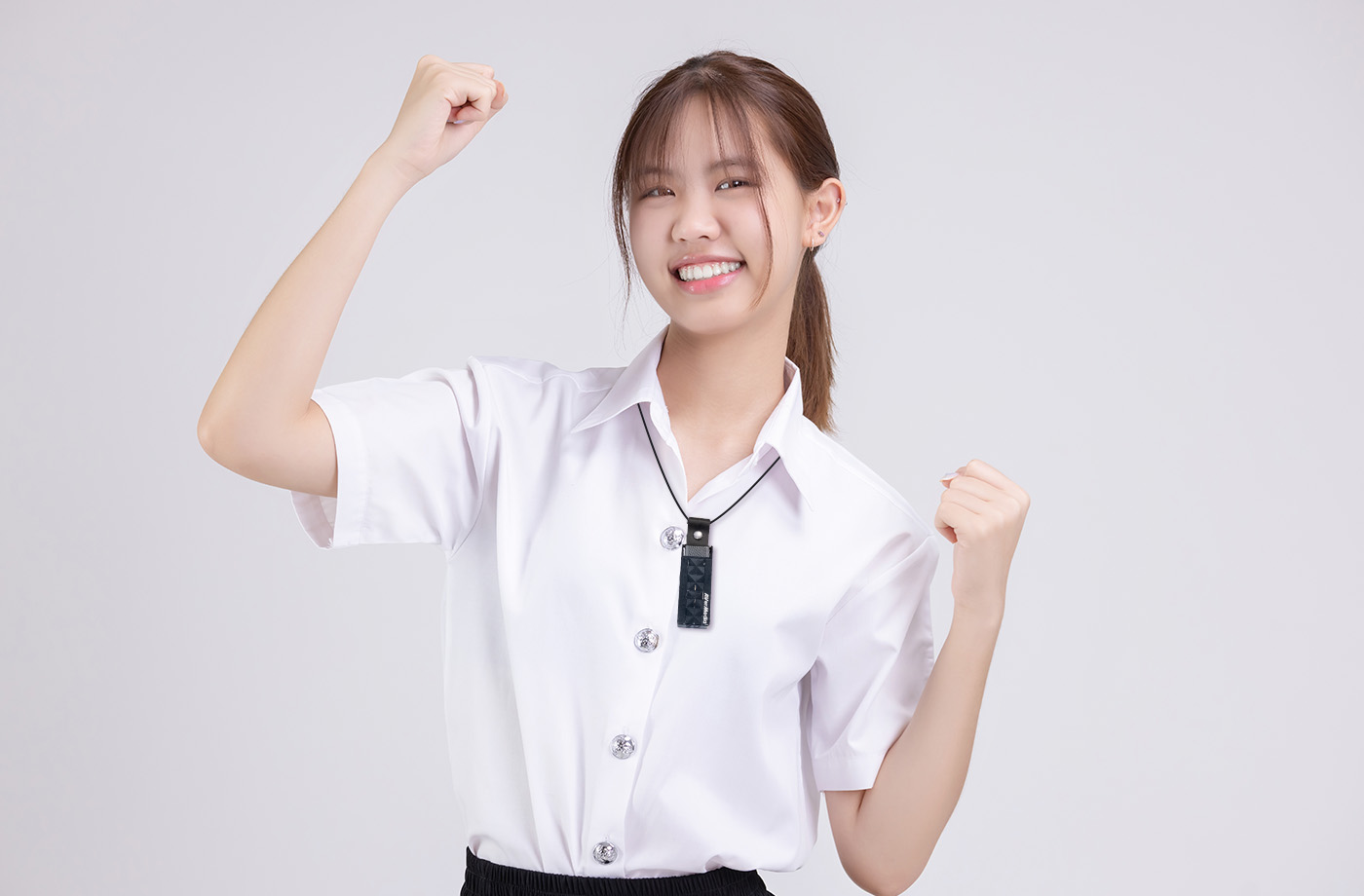 熱音社指導老師　林O蓉